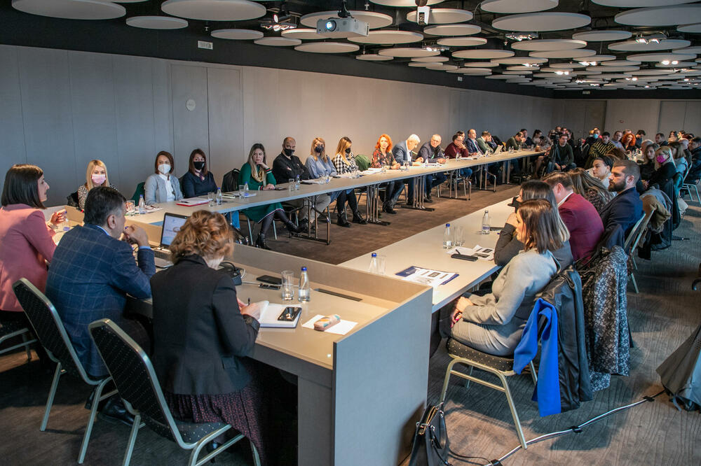 Sa sastanka, Foto: PR Centar