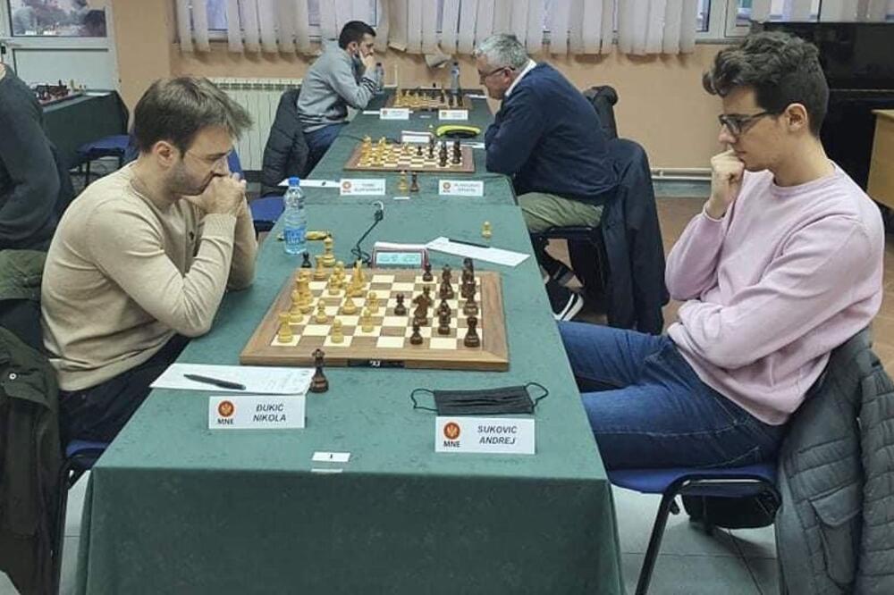 Đukić i Šuković za tablom, Foto: ŠSCG