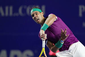 Nadal 11 od 11, lak posao za Medvedeva