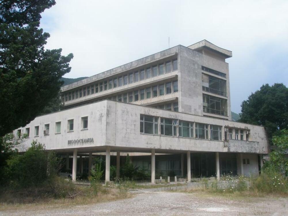 Zgrada “Jugooceanije”, izgrađena 1967. godine 
