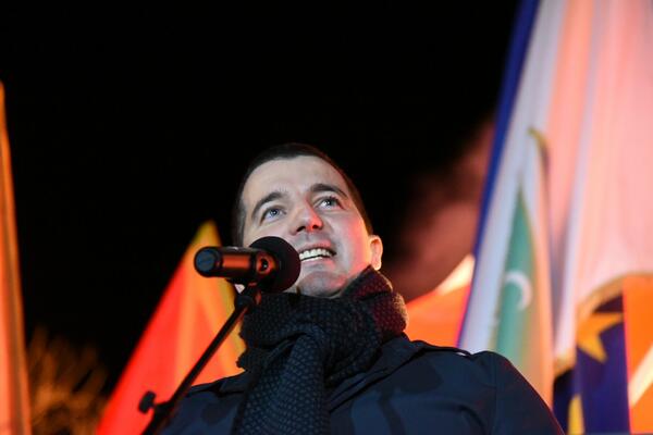 Bečić: Osuđujemo ratne pohode, tražimo mir
