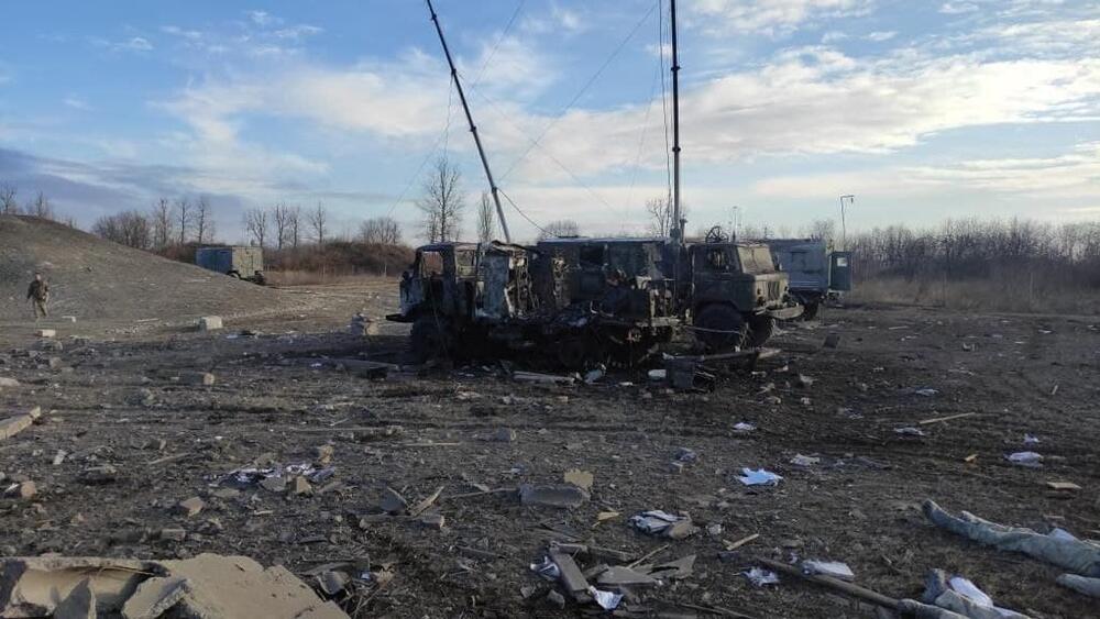 <p>Oni su medijima proslijedili fotografije i navode da se rade o "posljedicama gađanja ruskih raketa po objektima u Ukrajini"</p>