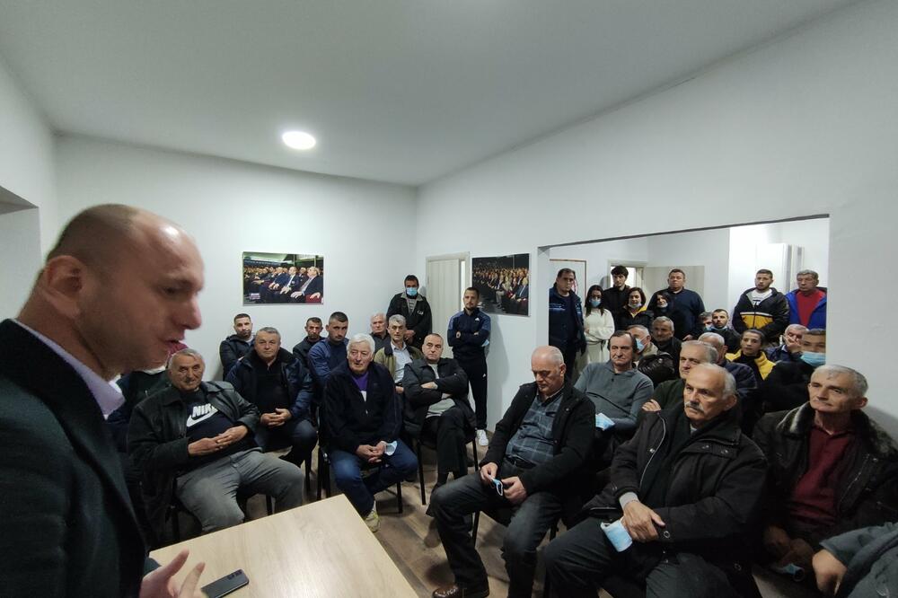 Sa sjednice, Foto: DNP