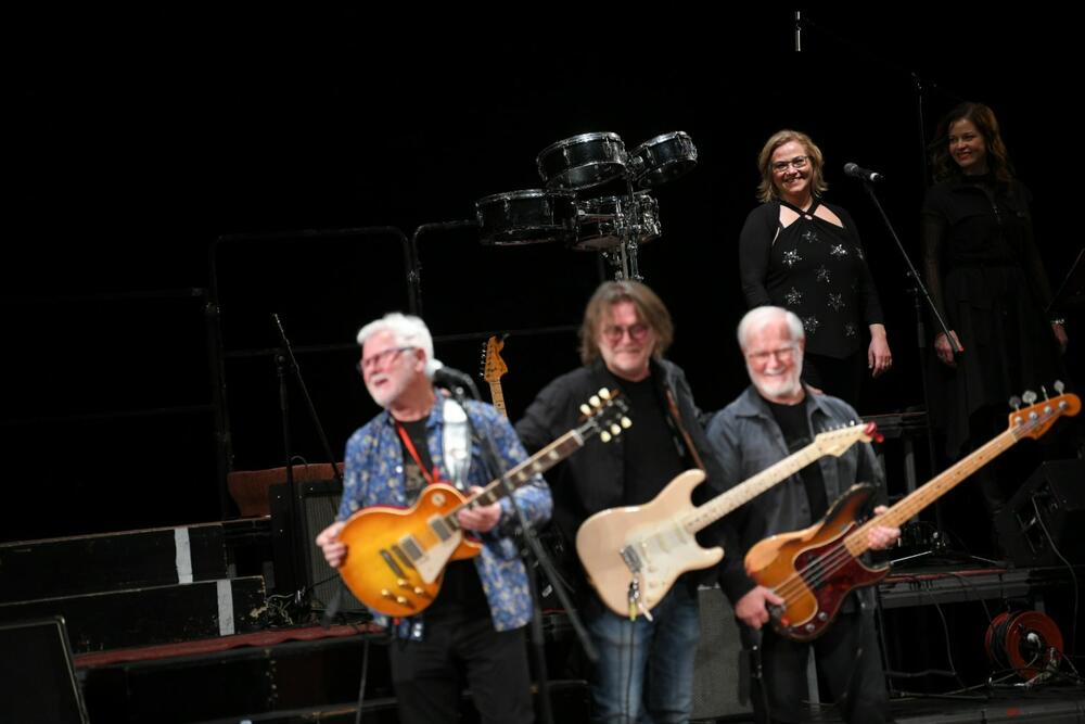 Braća Jeić iz Yu grupe na koncertu