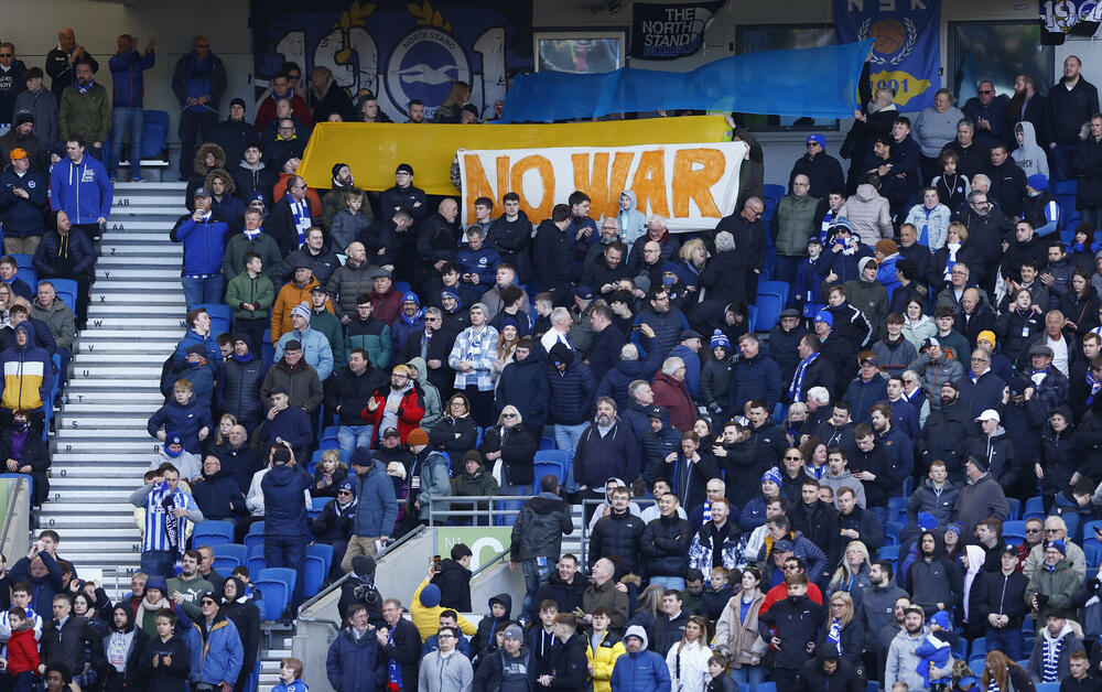 <p>Gradonačelnik Kijeva kazao da će policijski čas trajati svakog dana od 17 sati do osam ujutru. Visoki predstavnik EU Žozep Borelj zakazao sastanak šefova diplomatija zemalja članica Unije za nedjelju</p>