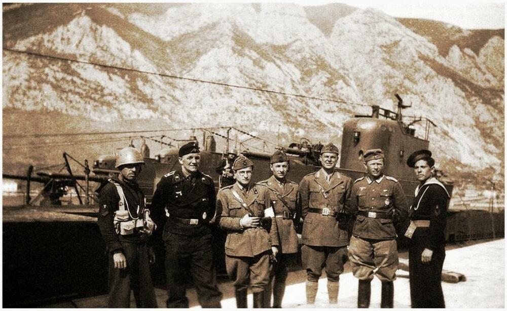Italijanski vojnici i mornari u Luci Kotor tokom Drugog svjetskog rata