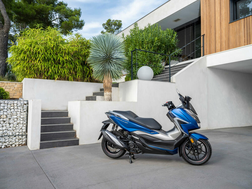 <p>Novi poboljšan izgled koji prate odlične performanse.</p>