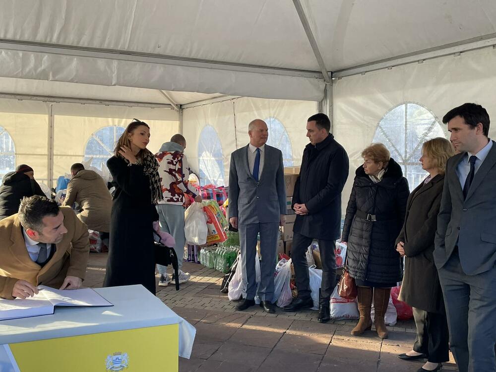 <p>Humanitarna akcija trajaće do nedjelje, svakog dana od 10 do 19 časova</p>