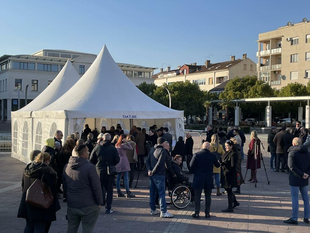 <p>Humanitarna akcija trajaće do nedjelje, svakog dana od 10 do 19 časova</p>