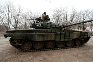 Zelenski: Saveznici konačno isporučuju oružje, Moskva želi da...