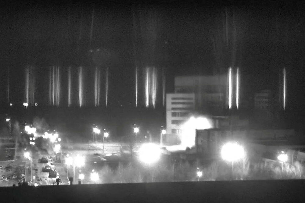 Snimci nadzorne kamere prikazuju nuklearnu elektranu Zaporožje nakon granatiranja u Energodaru, Foto: Reuters