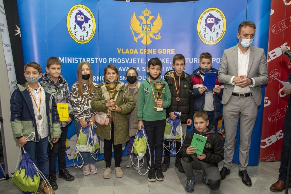 Detalji sa školskog prvenstva, Foto: Šahisti