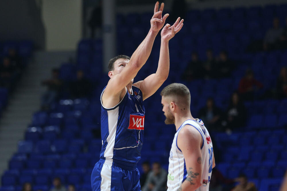 Suad Šehović u duelu sa Zadrom u “Morači”, Foto: KK Budućnost Voli