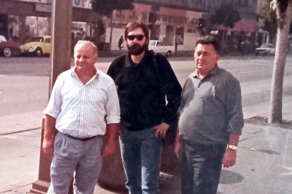 Holivud, novembra 1988. Na Stazi slavnih. Slijeva: Slobodan Vuković, Slobodan Marunović, Veselin R. Đuranović, Foto: Privatna arhiva