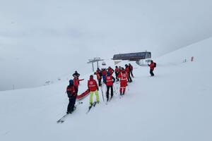 Obučeno 13 novih spasilaca za uređena skijališta i 14 osoba za...