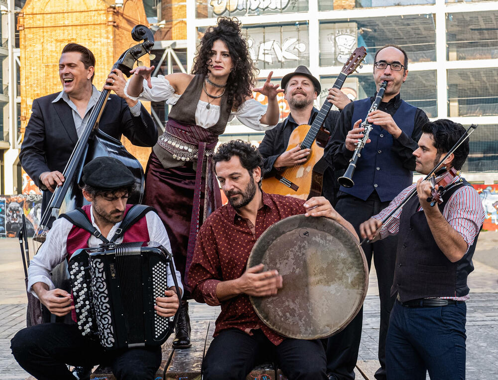 Balkan Gipsy Barcelona Orchestra