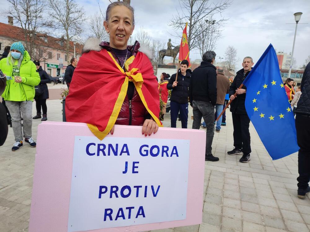 <p>"Crnogorke su kroz istorju i te kакo osjetile surovost rata", istakla je Ratka Božović, kazavši da je agresija nad Ukrajinom ujedinila sav civilizovani svijet</p>