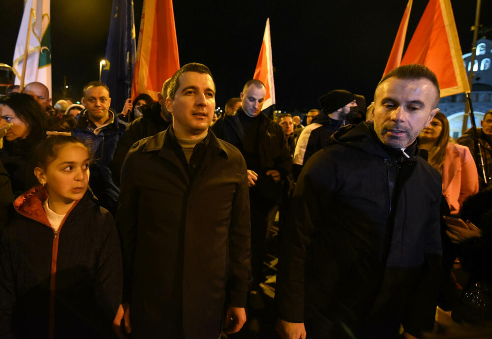 <p>Novi protest Demokrata, kako je najavljeno, održaće se u četvrtak u Herceg Novom, a nakon toga u nedjelju u Podgorici</p>