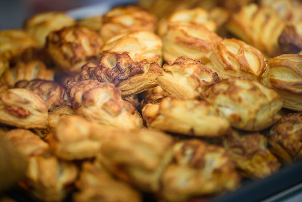 <p>Iz AROME su saopštili da su pored, značajnih popusta u periodu od 7. do 9. marta, za kupce pripremili razne poklone i druge cjenovne povoljnosti, a više informcija o tome može se naći <a href="https://aromamarketi.me/aroma-novosti/nova-aroma-na-staroj-adresi-mediteranska-bb-tc-plaza-budva/">ovdje.</a></p>