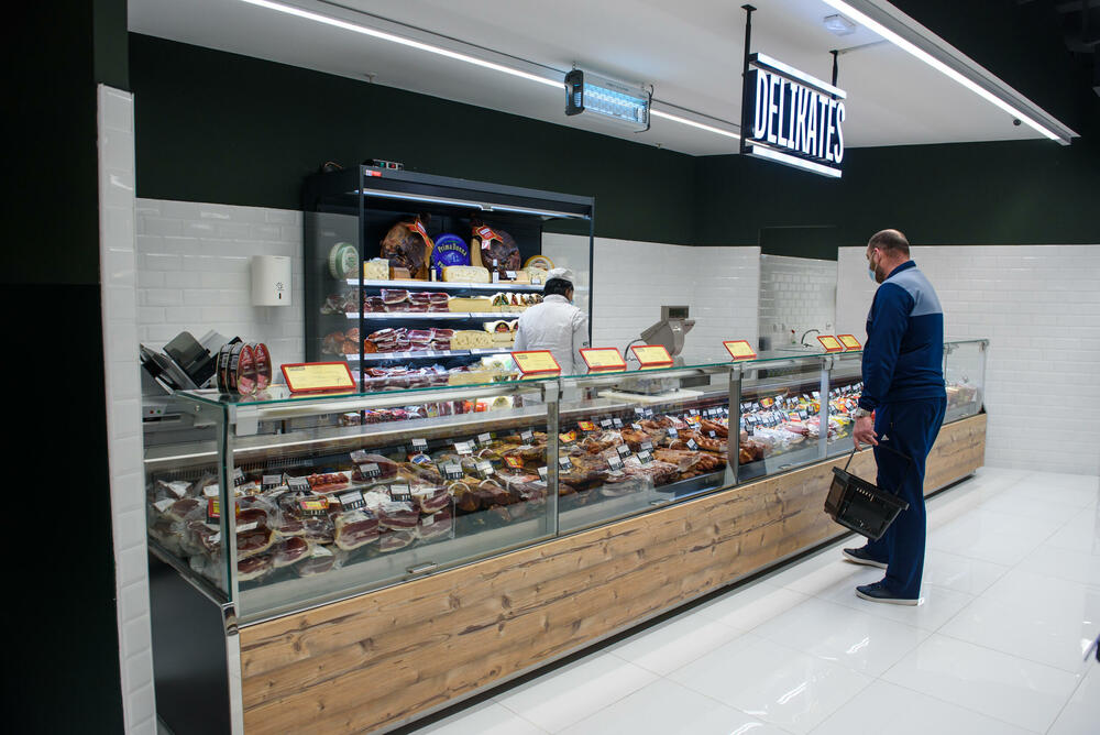 <p>Iz AROME su saopštili da su pored, značajnih popusta u periodu od 7. do 9. marta, za kupce pripremili razne poklone i druge cjenovne povoljnosti, a više informcija o tome može se naći <a href="https://aromamarketi.me/aroma-novosti/nova-aroma-na-staroj-adresi-mediteranska-bb-tc-plaza-budva/">ovdje.</a></p>