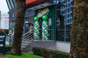 Veliki popusti na otvaranju renoviranog AROMA marketa u Budvi