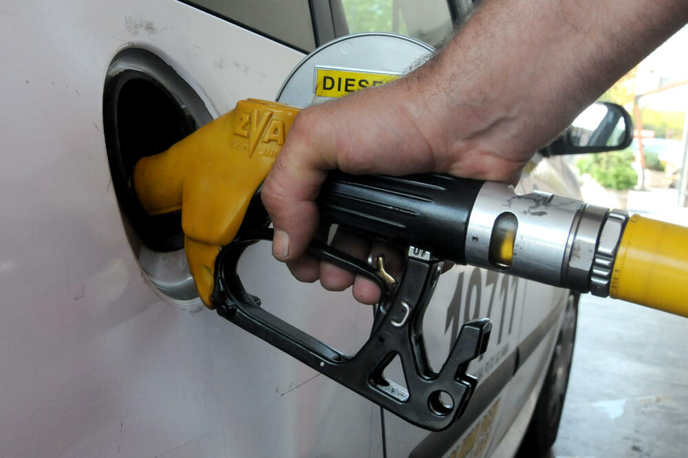 Rekordni rast cijena goriva, Foto: Luka Zekovic