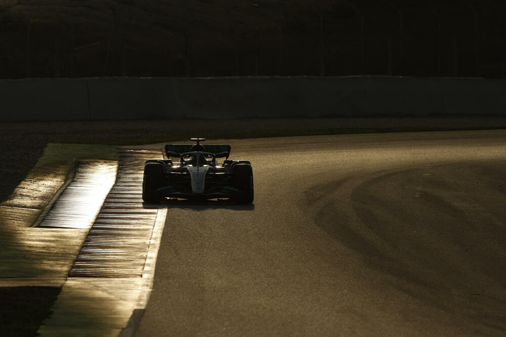 Hamilton na test trci pred početak sezone, Foto: Reuters