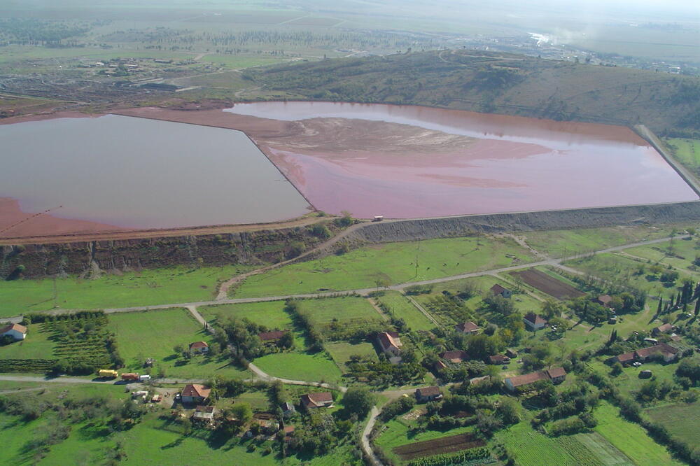 Bazen crvenog mulja, KAP, Foto: Vasilije Bušković