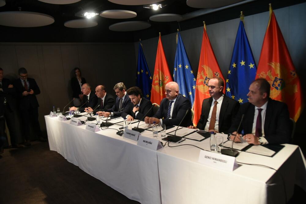 ”Različito se pregovaralo u više različitih faza i nivoa”. potpisinici Memoranduma, Foto: Savo Prelević