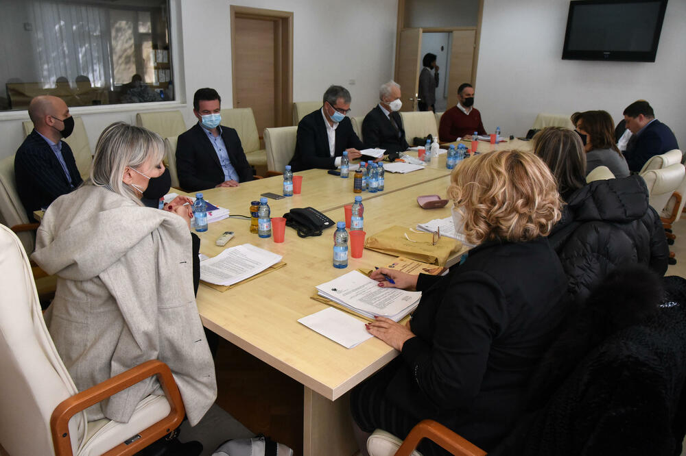 Sa sjednice Savjeta, Foto: Luka Zeković