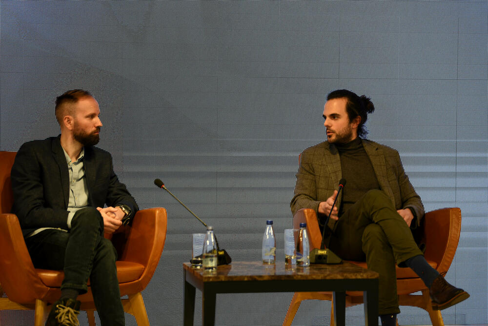 <p>Upitan o kadru, generalni direktor RTCG, kazao je da Javni servis ima troje zaposlenih manje u odnosu na prethodni period i da u RTCG radi 739 osoba<br /> </p>