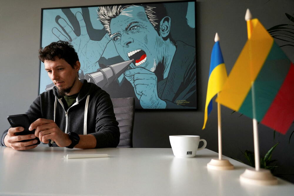 Jedan od volontera u Viljnusu, Foto: Reuters