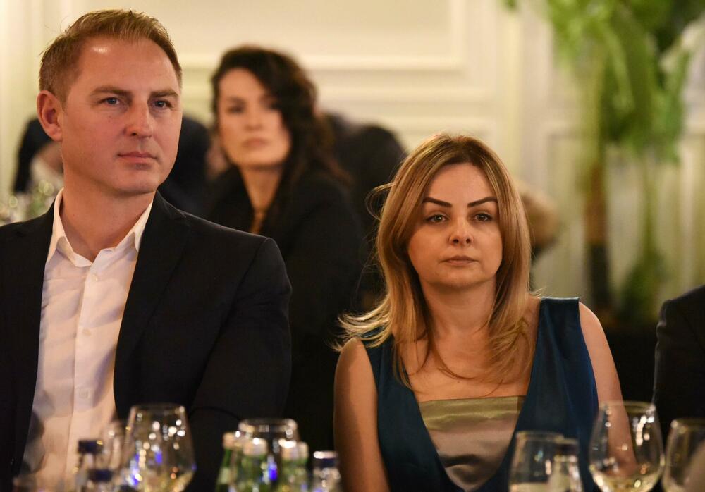 <p>Cjelokupan prihod prikupljen kroz donacije biće uplaćen na zvanični žiro račun ambasade Ukrajine u Crnoj Gori</p>