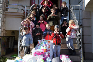 Humanitarnoj akciji za djecu Ukrajine pridružili se i mališani iz...