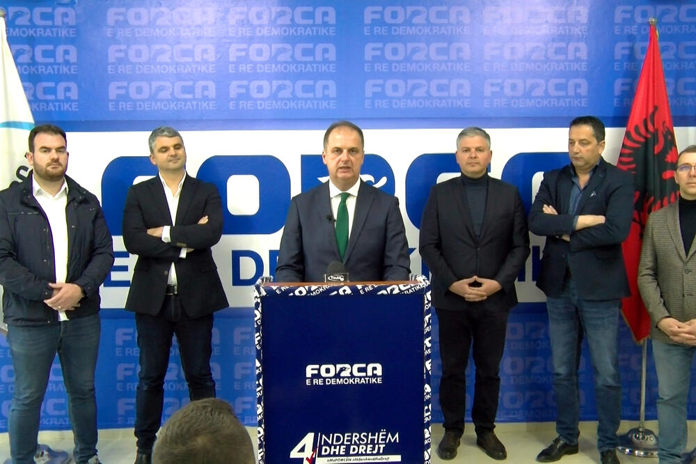 Nimanbegu govori na konferenciji za medije, Foto: Forca