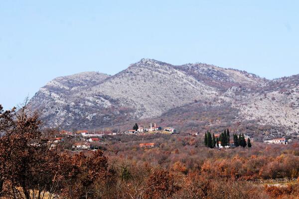 Pobjeći negdje: Busovnik