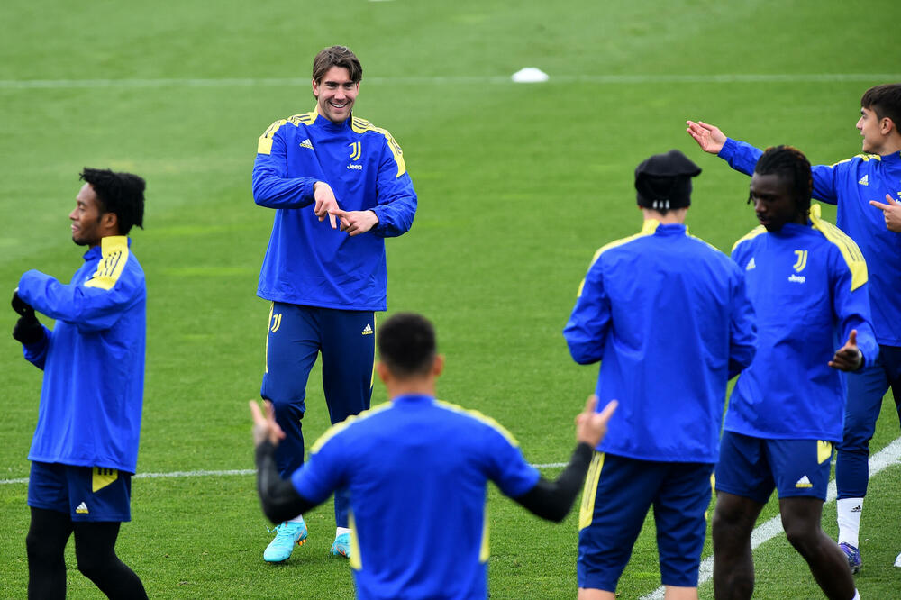 Fudbaleri Juventusa na današnjem trenenigu, Foto: Reuters