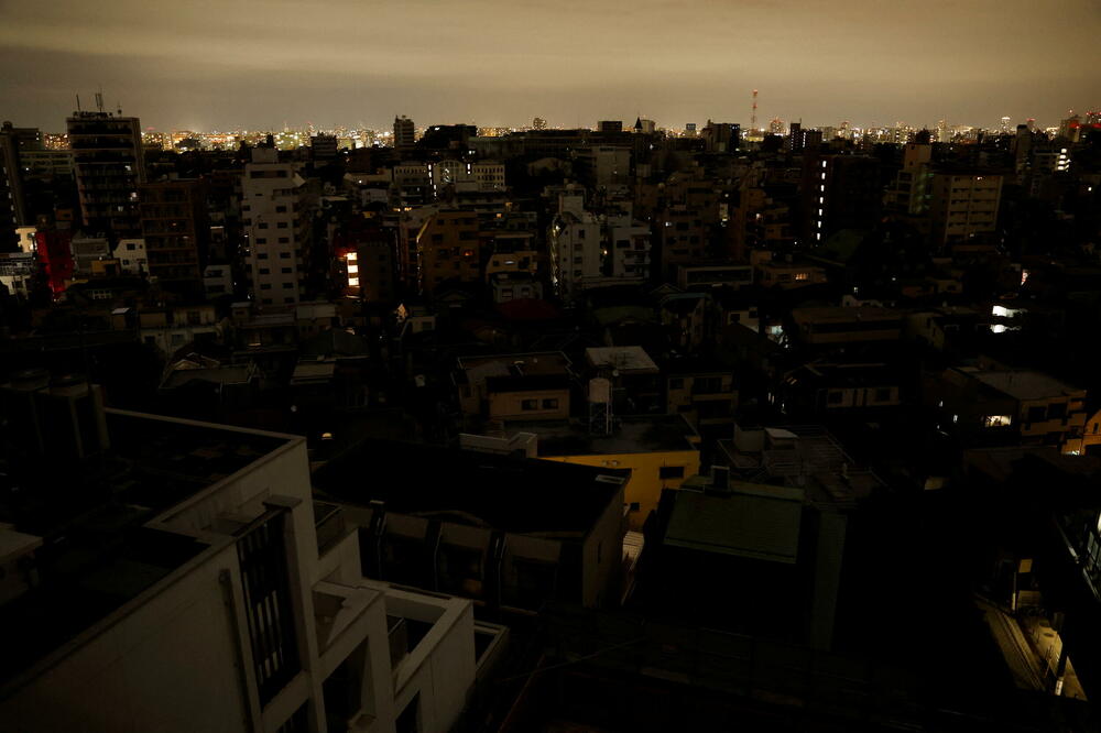Oko dva miliona domaćinstava ostalo je bez struje: Dio Tokija nakon zemljotresa, Foto: Reuters