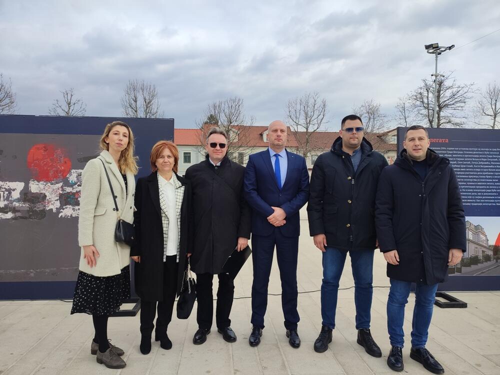 <p>U organizaciji Opštine Nikšić i JU Muzeji i galerije, a u saradnji sa Kućom legata Petra Lubarde iz Beograda, predstavljena su djela iz umjetnikove faze nakon Drugog svjetskog rata</p>