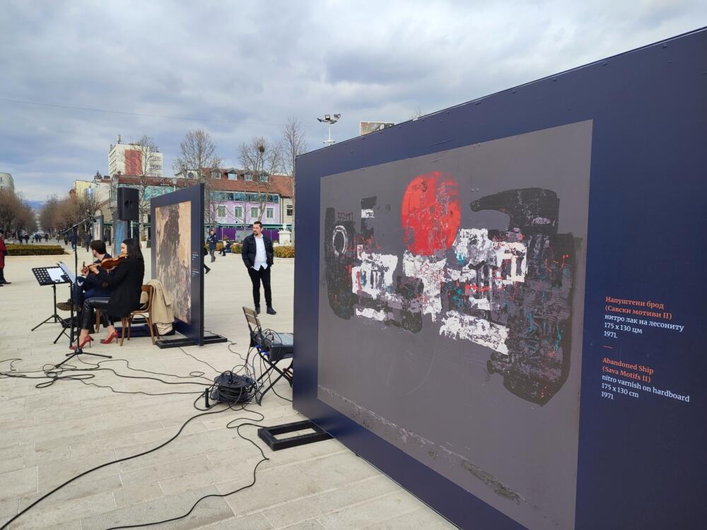 <p>U organizaciji Opštine Nikšić i JU Muzeji i galerije, a u saradnji sa Kućom legata Petra Lubarde iz Beograda, predstavljena su djela iz umjetnikove faze nakon Drugog svjetskog rata</p>