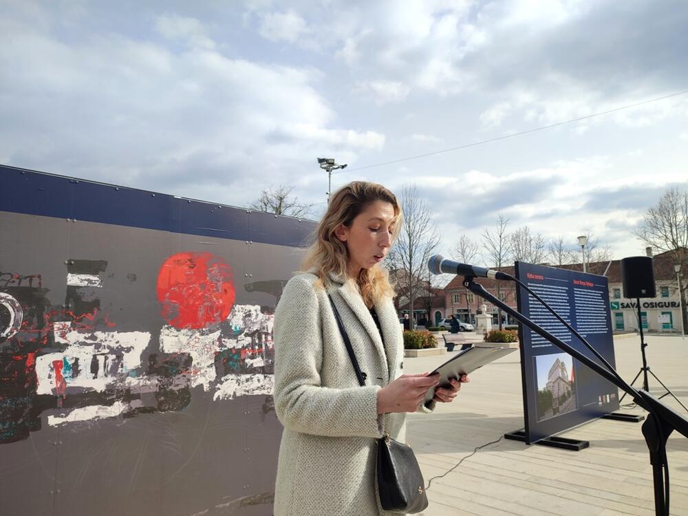 <p>U organizaciji Opštine Nikšić i JU Muzeji i galerije, a u saradnji sa Kućom legata Petra Lubarde iz Beograda, predstavljena su djela iz umjetnikove faze nakon Drugog svjetskog rata</p>