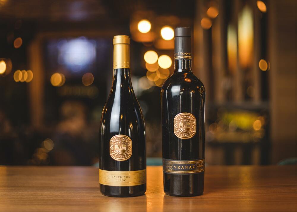 <p>Vinarija Keković Estate koja se na tržištu pojavila prije svega godinu dana već dobija svoje veliko svjetsko priznanje. I to ne jedno – već dva.</p>