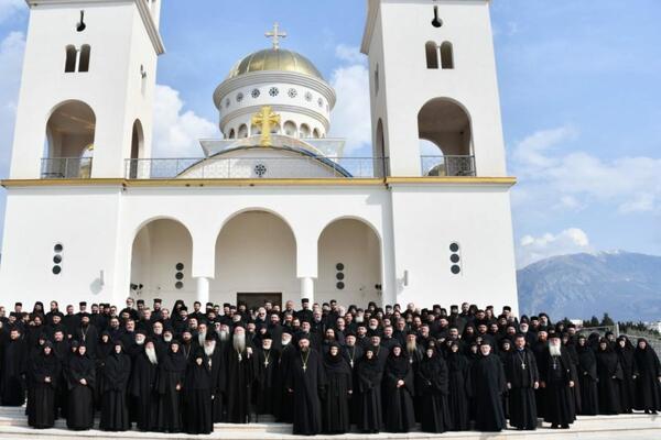 MCP: Joanikije pozvao sve da se mole za prestanak rata u Ukrajini,...