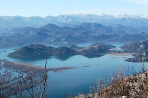 Kad sunce grane: Selo Prevlaka