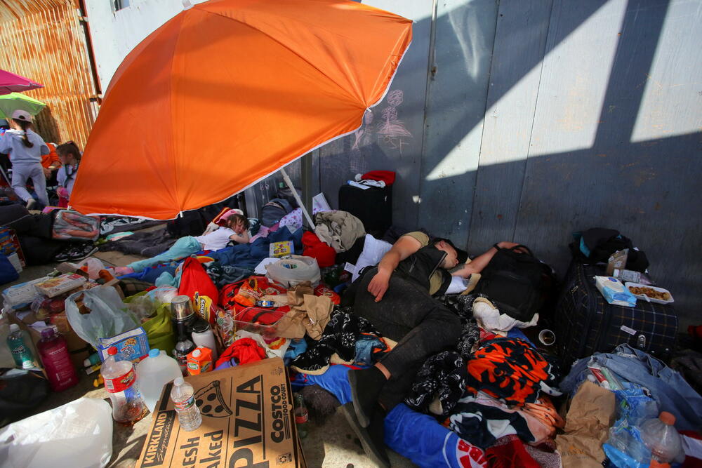 Rusi čekaju humanitarnu vizu u Tihuani