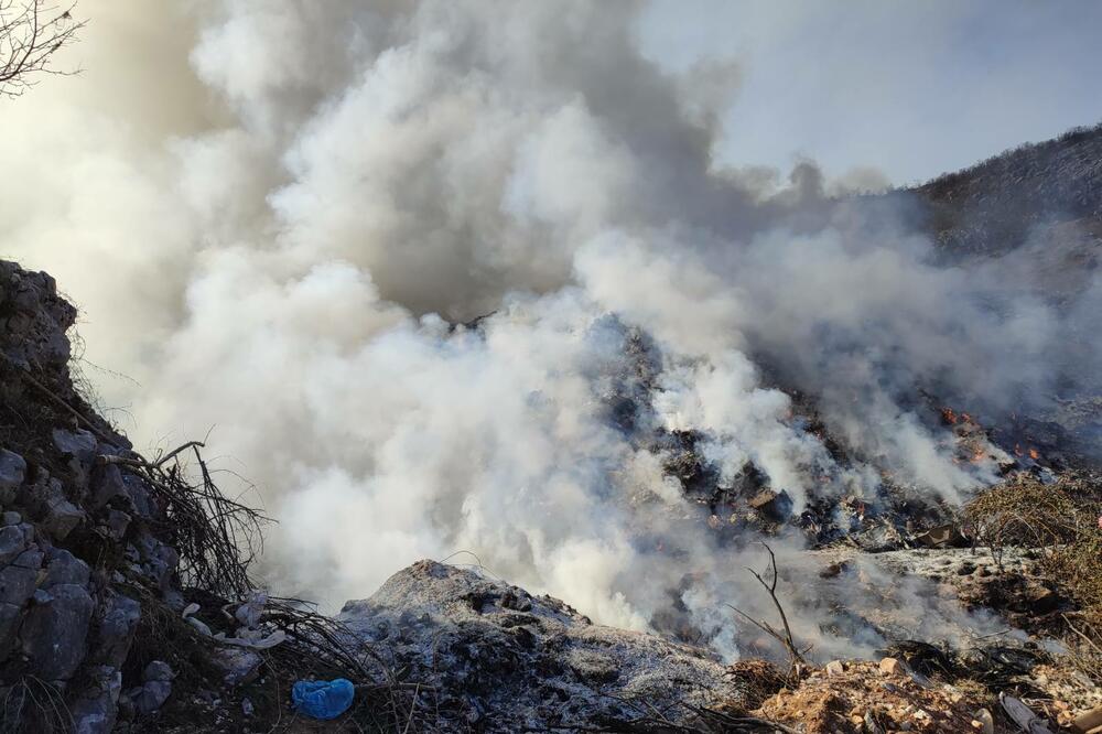 Požar na deponiji Mislov do, Foto: Svetlana Mandić