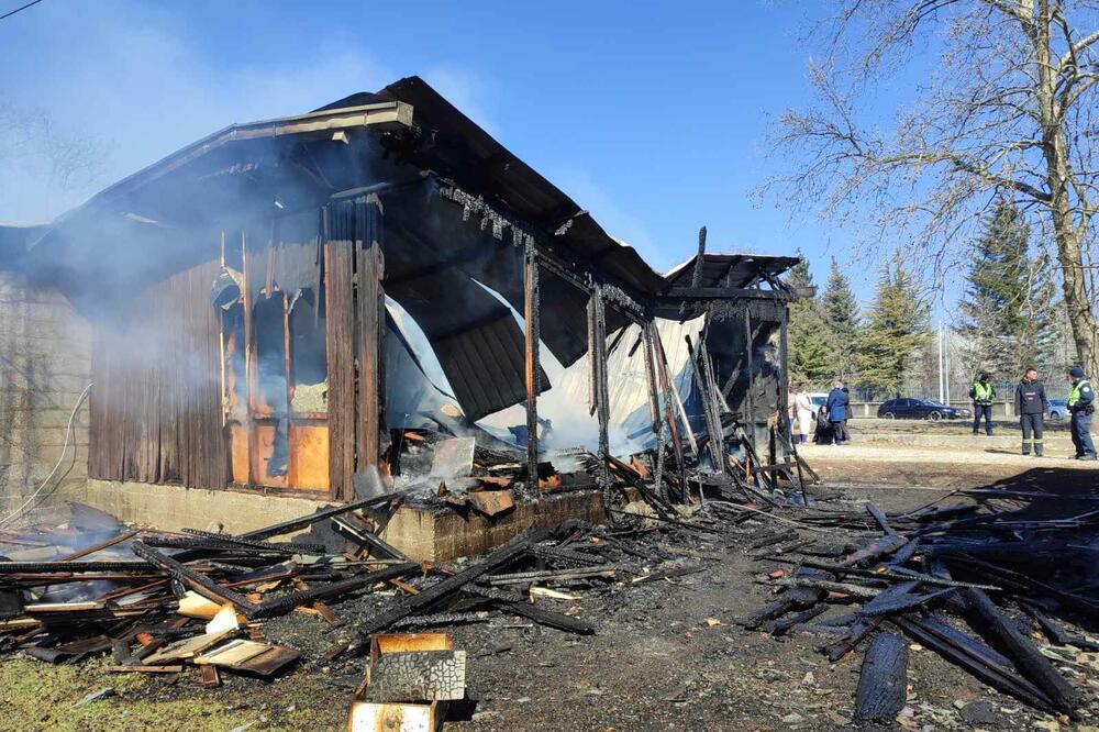 Izgorjela baraka, Foto: Svetlana Mandić