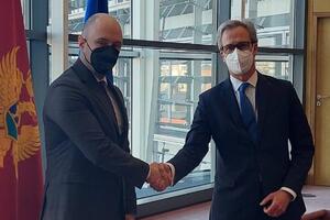 Gimaraeš: Napredak Crne Gore povezan sa rješavanjem političke krize