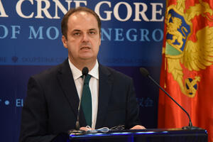Albanski forum: Nimanbegu je lažni poslanik, prevarant i otimač,...