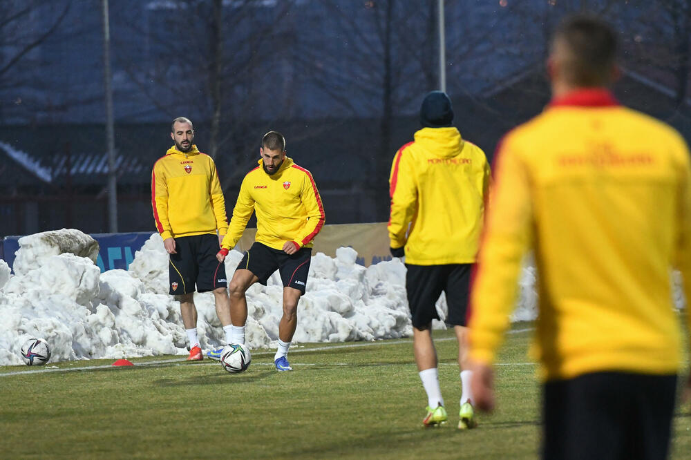 Nikola Šipčić na treningu u Jerevanu, Foto: FSCG